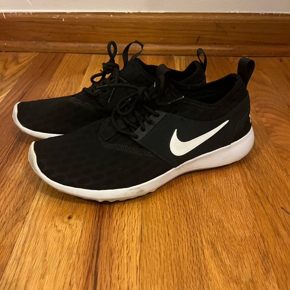 Black Nike Tennis Shoes Juvenate